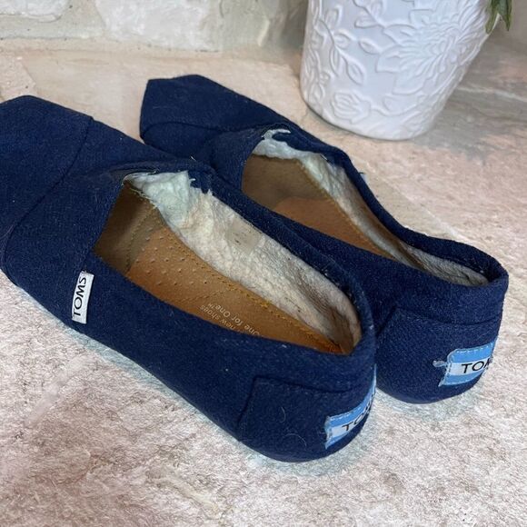 Toms navy blue canvas wool lined slip-ons sz 5.5 - Picture 3 of 6
